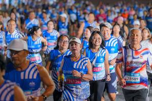 BIB: 74134, 135372, 11509
                            <button type="button" onclick="openModal(23109073)" class="btn btn-primary btn-sm float-right btn-popup" data-toggle="modal" data-target=".modal-high-quality">
                        <i class="fas fa-shopping-cart"></i> Add to Cart
                    </button>
                                            <button type="button" onclick="isThisMe(23109073, true)" class="btn btn-success btn-sm float-right btn-popup btn-isme hidden" data-toggle="tooltip" data-placement="bottom" title="นี่คือรูปของคุณใช่ไหม คลิกที่นี่เพื่อเอาเข้าอัลบั้ม">
                        <i class="fas fa-plus"></i> Add to album
                    </button>
                    <button type="button" onclick="isThisMe(23109073, false)" class="btn btn-warning btn-sm float-right btn-popup btn-isnotme hidden">
                        <i class="fas fa-ban"></i> Remove from album
                    </button>